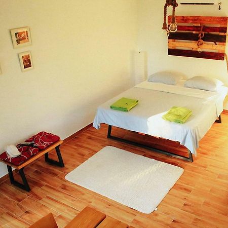 Donkey Farm Martinici - Farma Magaraca Martinici Bed & Breakfast ดานิลอฟแกรด ภายนอก รูปภาพ
