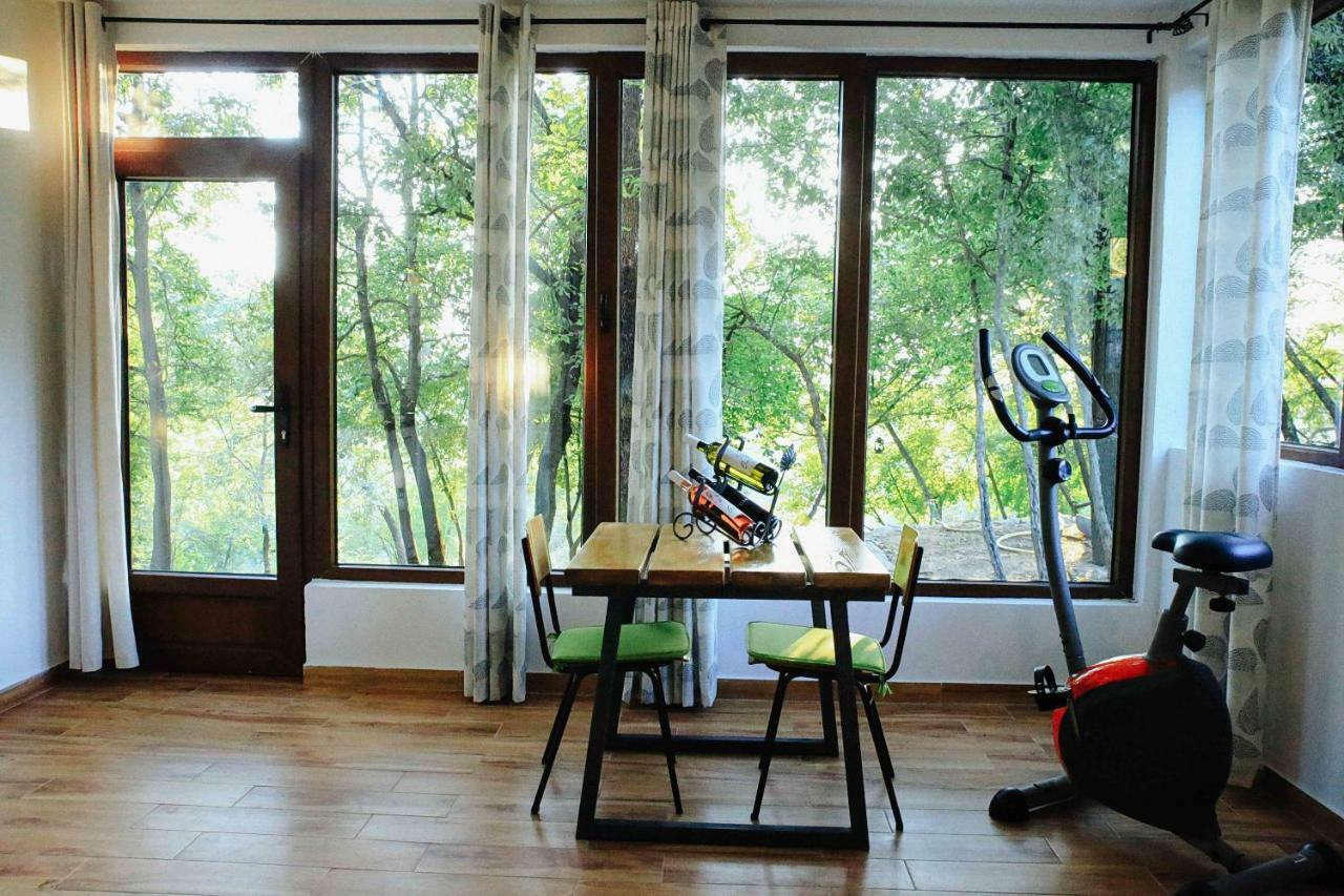Donkey Farm Martinici - Farma Magaraca Martinici Bed & Breakfast ดานิลอฟแกรด ภายนอก รูปภาพ